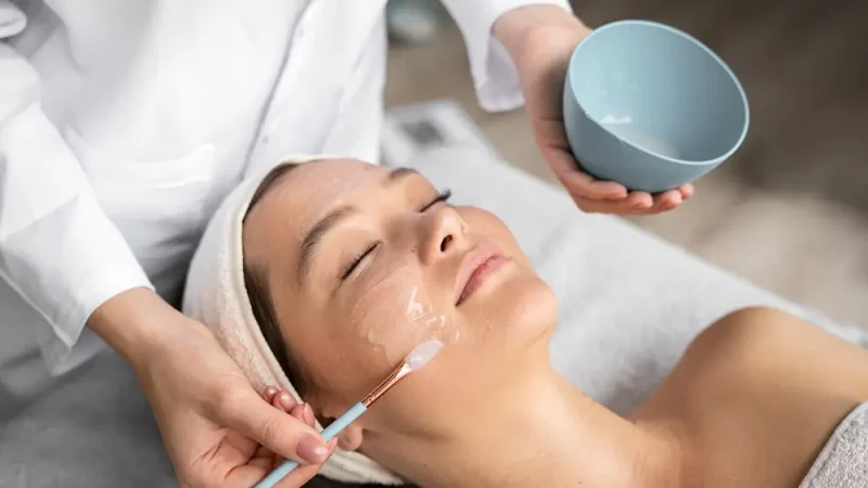 Химический пилинг: Преображение кожи на клеточном уровне